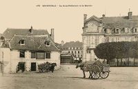 La Sous-Préfecture et le Marché