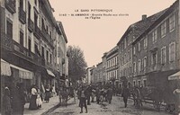 Saint-Ambroix - Grande Route aux abords de L'Eglise