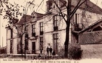 L'Hôtel de Ville 