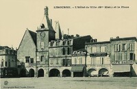 L'Hôtel de Ville et la Place