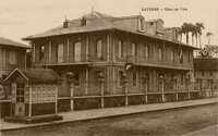 L'Hôtel de Ville 