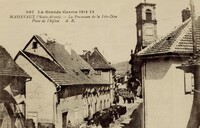 La Procession de la Fête-Dieu Place de l'Église