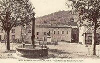 Blesle - La Place du Vallat