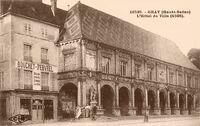 L'Hôtel de Ville 