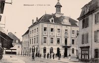 L'Hôtel de Ville 