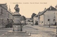 Grande Rue - Place du Tribunal -Statue Desault