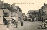 La Rue de Tarbes
