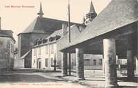 Halle -Fontaine et Eglise