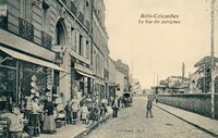 La Rue Des Aubépines