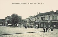 La Mairie et la Place