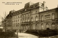 L'Hôtel de Ville 