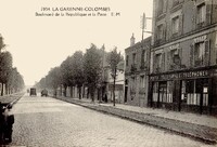Boulevard  de la République et la Poste