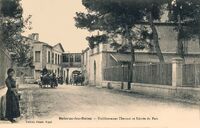 Etablissement Thermal et Entrée du Parc