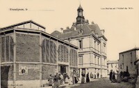 Les Halles et l'Hôtel de ville