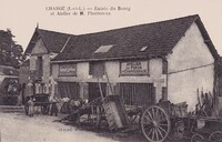 Chargé - Entrée du Bourg