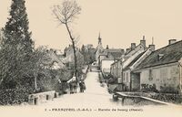 Francueil - Entrée du Bourg