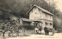 Entrée du Mont- Joyeux