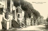 Maisons dans le Rocher - La Rue Marches