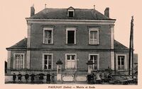 Paulnay - Mairie et Ecole