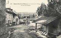 Le Lavoir et le Village