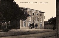 L'Hôtel de Ville 