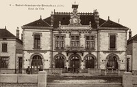 L'Hôtel de Ville 