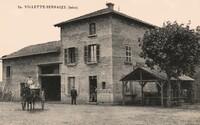 Une Rue du Village