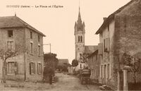 Siccieu-Saint-Julien-et-Carisieu - La Place et L'Eglise
