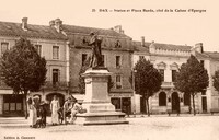 Statue et Place Barda -Côté de la Caisse d'Epargne
