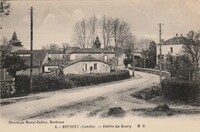 Moustey - Entrée du Bourg
