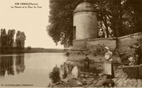 LES-ORMES  -  La Vienne et la Tour du Parc- Lavandières