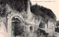 Les Tombelles