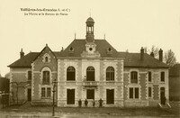 Vallières-les-Grandes - La Mairie et le Bureau de Postes