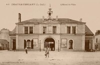 L'Hôtel de Ville 
