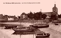Piriac-sur-Mer - Le Port et le Quai pris de la Jetée