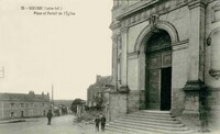 Place et Portail de l'Eglise