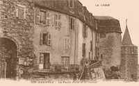 Ambierle - La Vieille Porte et le Clocher