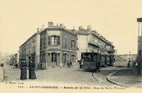Entrée de la Ville . Rue de Saint-Etienne 