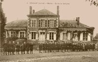 Cravant - Mairie -Ecole des Garçons