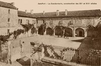 La Gendarmerie -construction des XIIe et XIIIe siècles