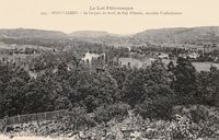 Montvalent - Le Cirque au fond le Puy D'Issolu autrefois Uxellodunum