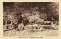 Nuzéjouls - La Fontaine du Théron