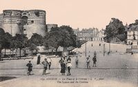 La Place et le Château