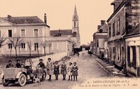 Place de la Mairie et Rue de L'Eglise
