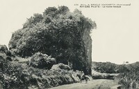 La Roche Fendue