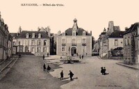 L'Hôtel de Ville 