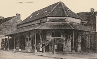 Saint-Pierre-des-Nids - Les Halles