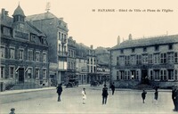 Hôtel de Ville et Place de L'Eglise