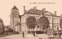 Hôtel de Ville et Eglise St-Jacques