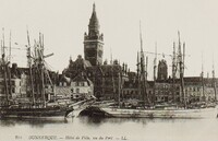 Hôtel de Ville ,vue du Port